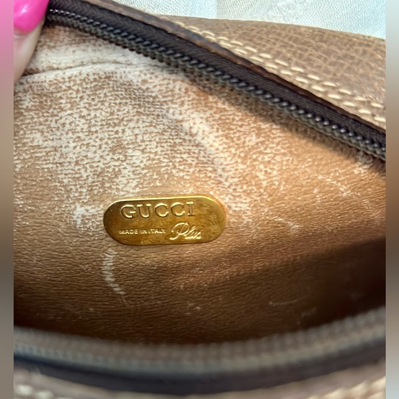 Gucci Plus Monogram Crossbody - Picture 9 of 13